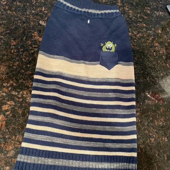 Dog Sweater - Picture 4 of 11